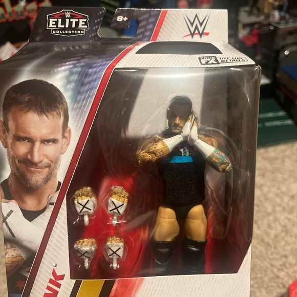 WWE Elite Top Picks 2025 Wave 2 CM Punk Action Figure - Picture 4 of 5